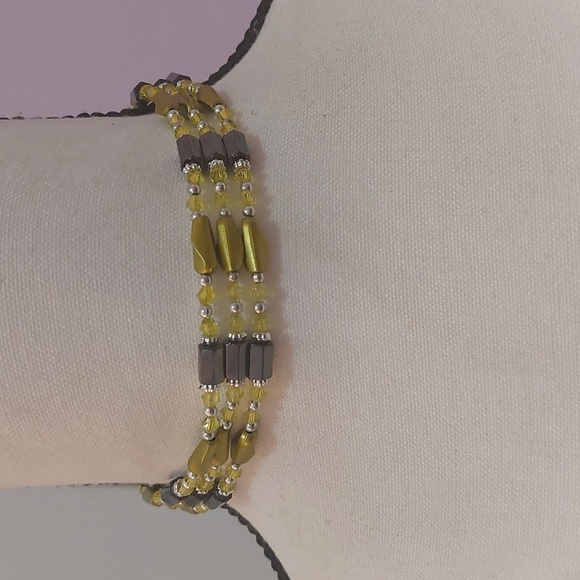 3 Strands Magnetic Hematite and Green Acrylic Plastic Beads Versatile Necklace - Picture 9 of 9